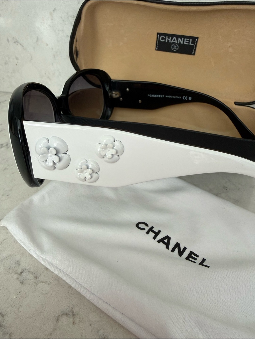 CHANEL Black Sunglasses with White Trim Oversized Oval Frames - Picture 3 of 7